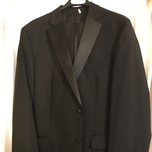Men's Wilkerson-Rodriguez Tuxedo